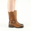 Load image into Gallery viewer, KNIGHT LOW 1.0 / BROWN OAK