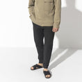 carregar imagem na visualização da galeria, GARDENIA-BIRKENSTOCK-1017466-LUGANOLEOIN-CAMBERRABLACK-1