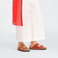 carregar imagem na visualização da galeria, GARDENIA-BIRKENSTOCK-1026661-ARIZONABBLEOIN-BURNTORANGEHEX-5