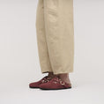 carregar imagem na visualização da galeria, GARDENIA-BIRKENSTOCK-1030403-BOSTONRIVETLEVER-ZINFANDEL-1