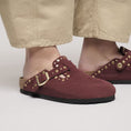 carregar imagem na visualização da galeria, GARDENIA-BIRKENSTOCK-1030403-BOSTONRIVETLEVER-ZINFANDEL-2