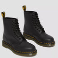 carregar imagem na visualização da galeria, GARDENIA-DR.MARTENS-11822003-1460GREASY-BLACK-3