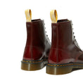 carregar imagem na visualização da galeria, GARDENIA-DR.MARTENS-23756600-1460VEGANA-CHERRYRED-6