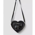 carregar imagem na visualização da galeria, GARDENIA-DR.MARTENS-AC807033-HEARTSLEATHERHEARTBACKPACKBLACK_KIEV_PATENT-4