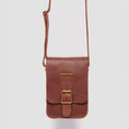 Load image into Gallery viewer, GARDENIA-DR.MARTENS-AD068253-LEATHERREPORTERBAG-AMBASSADOR-4