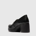 Load image into Gallery viewer, GARDENIA-SAPATO-FLYLONDON-P145527000-FILK-BLACK-2