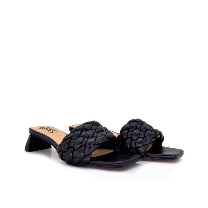 ANGELA 845 / BLACK