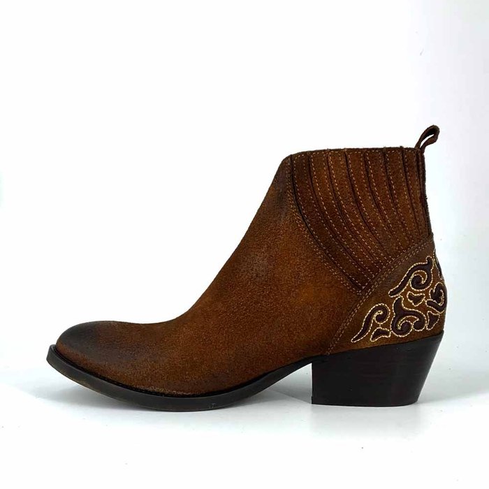 OWEN 901 / CUERO
