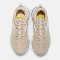 Load image into Gallery viewer, TRIPLET M / BEIGE+WHITE
