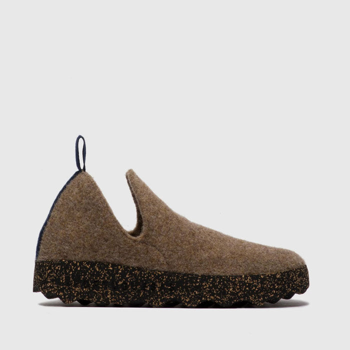 CITY / TAUPE