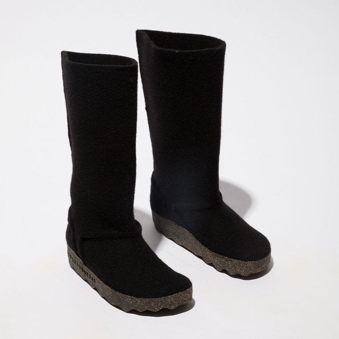 CORA / BLACK