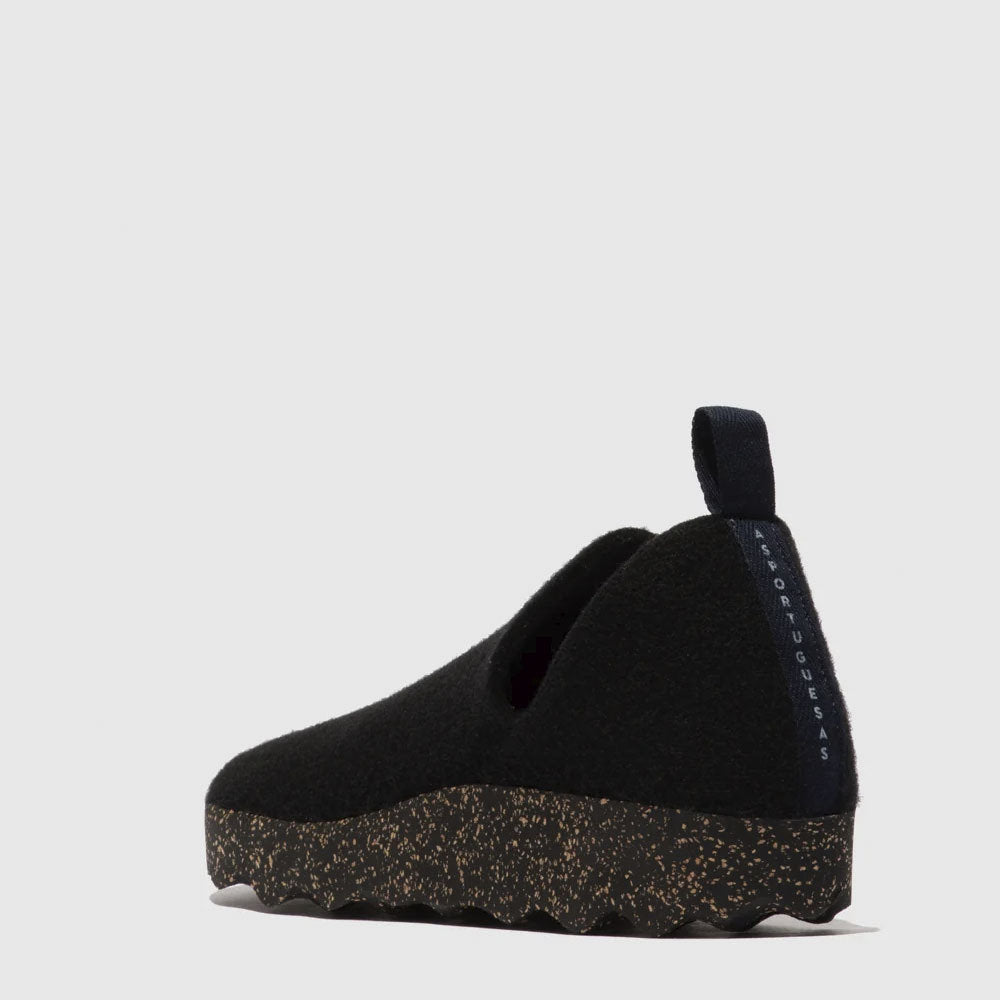 CITY M / BLACK