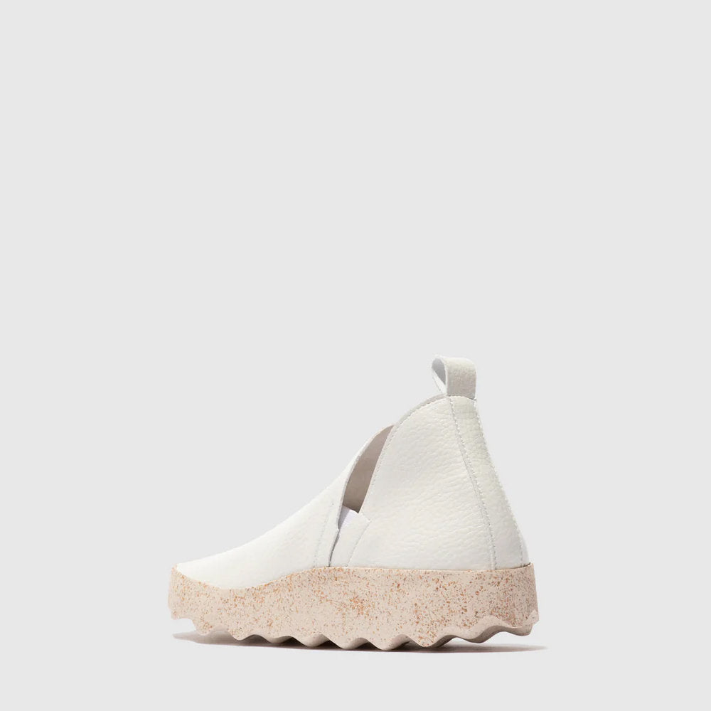 CLOE L / WHITE