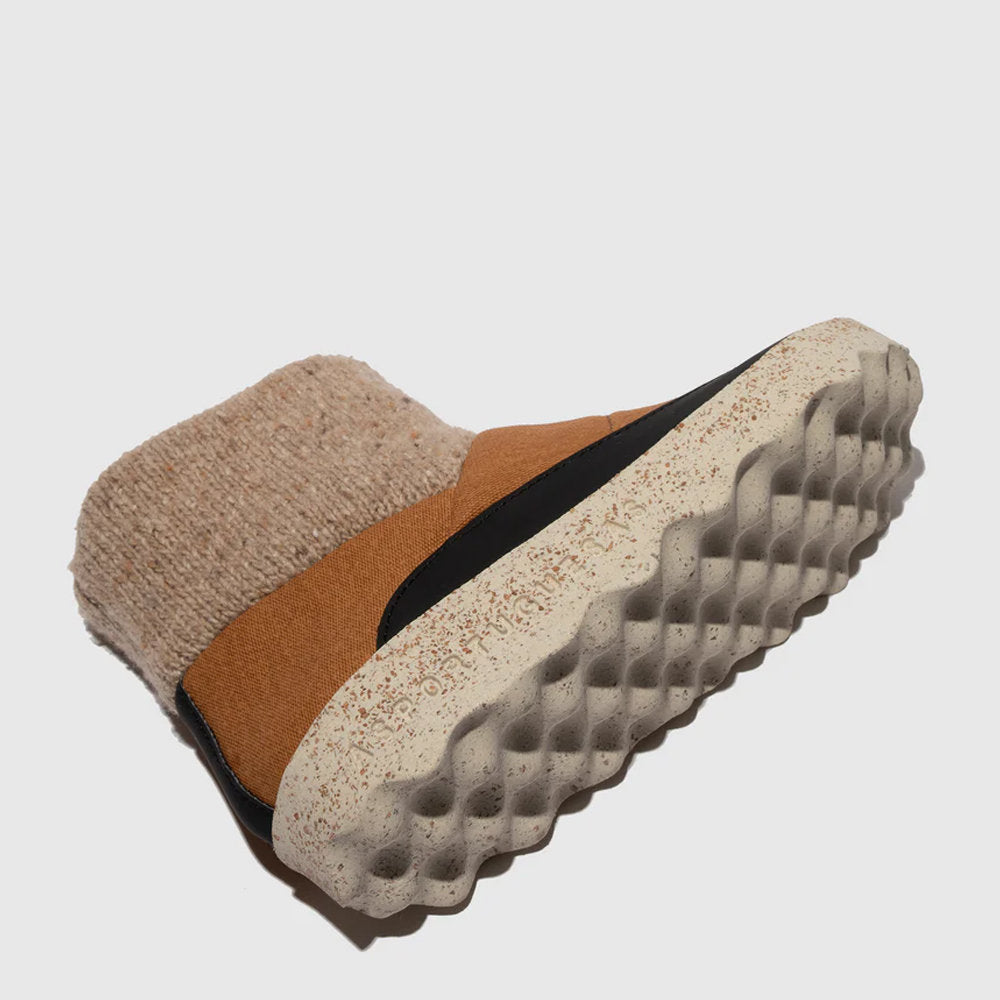 CLOSE L / BROWN
