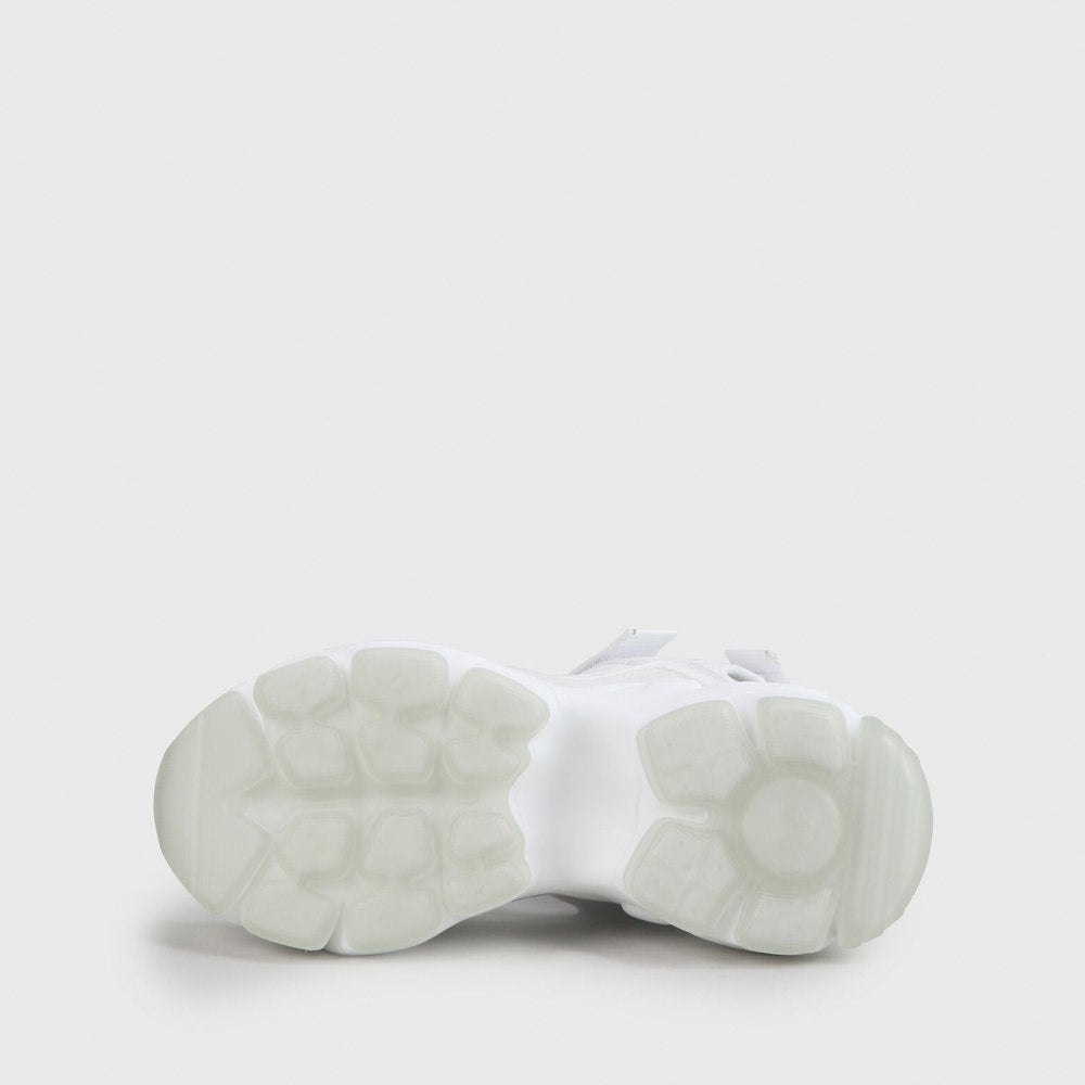 BINARY 0 / WHITE