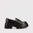 Load image into Gallery viewer, LION LOAFER / BLACK
