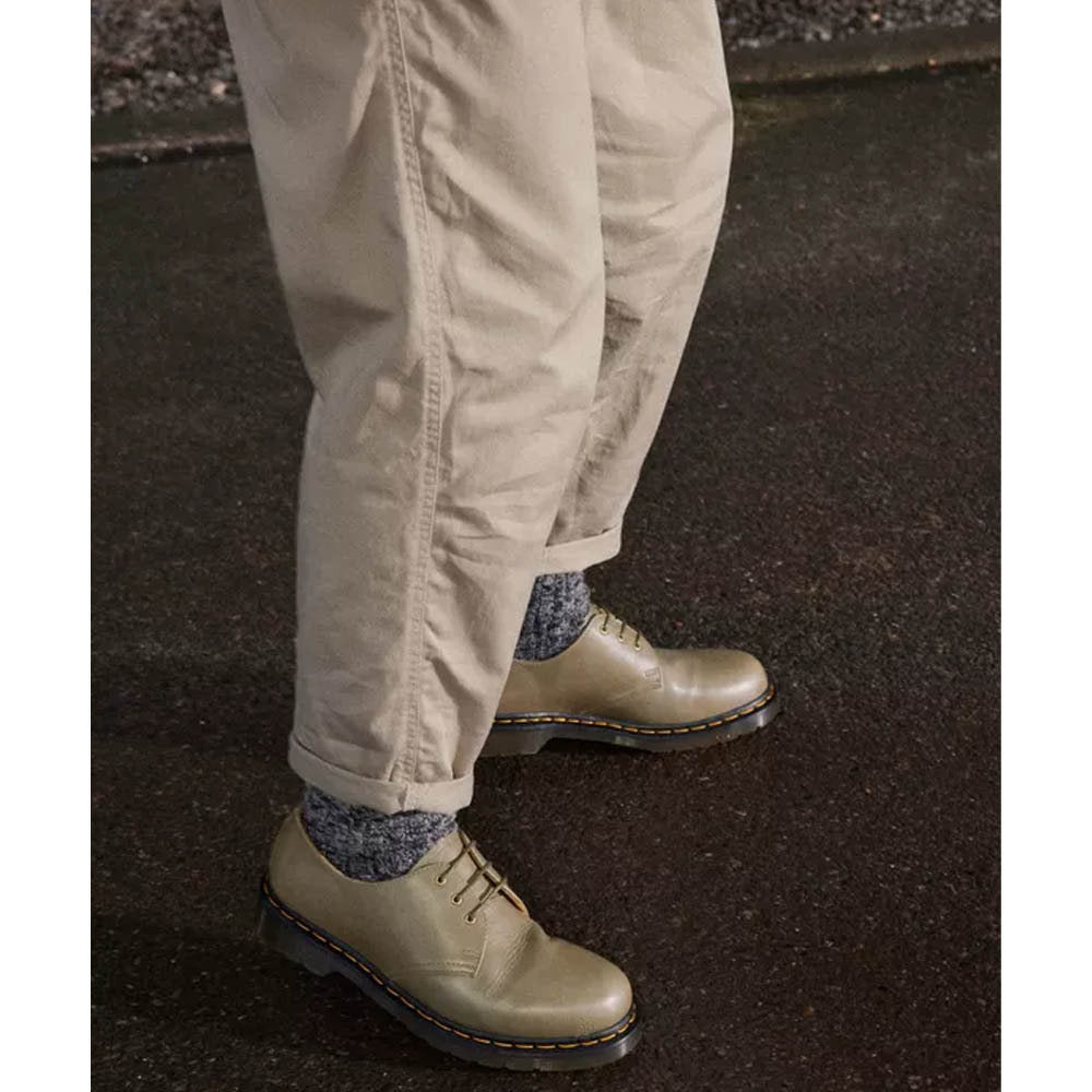 1461 / OLIVE