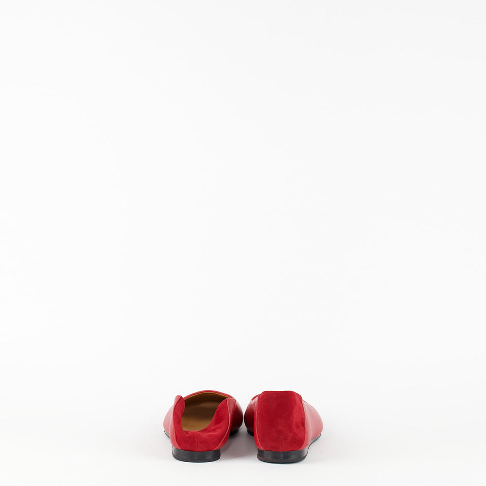 AMURU / RED