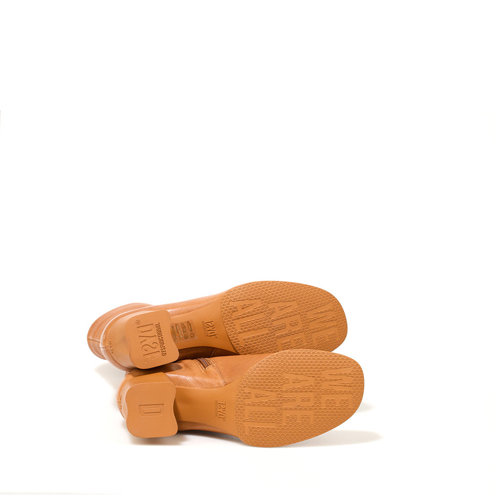 IORIE 1.0 / LOTUS CAMEL