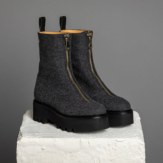 TRODDEN1.1 / DARK GRAY