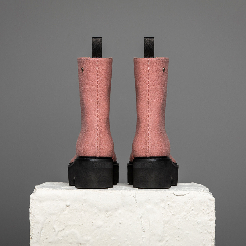 TRODDEN1.1 / PINK