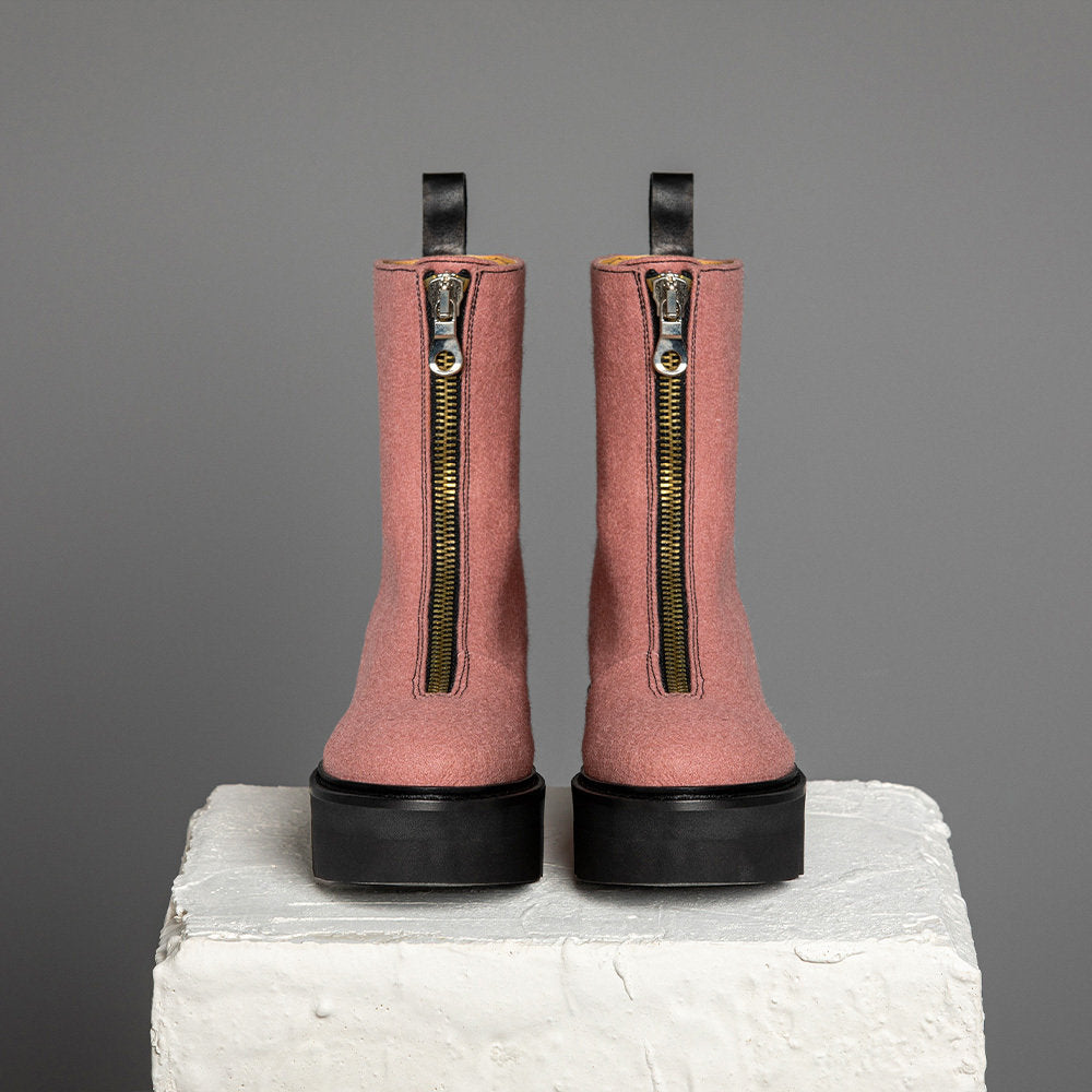 TRODDEN1.1 / PINK