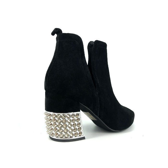 FIN / BLACK