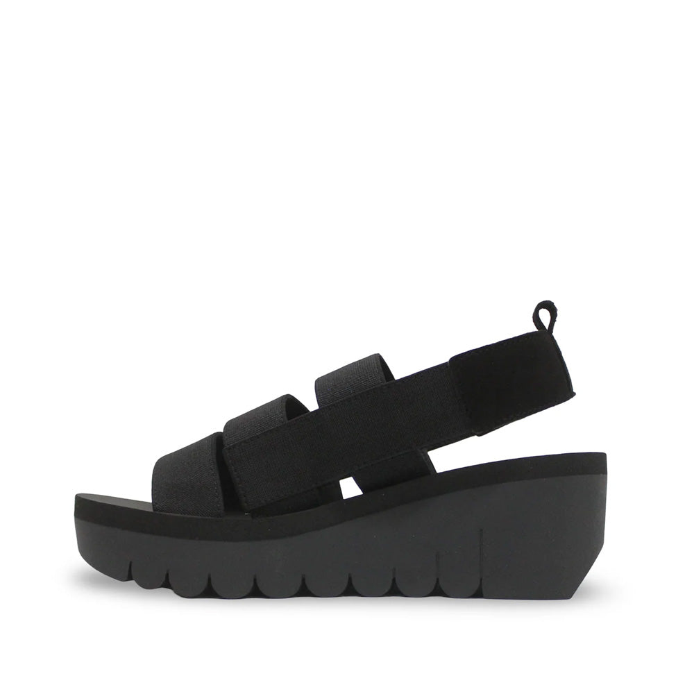 YERE / ALL BLACK
