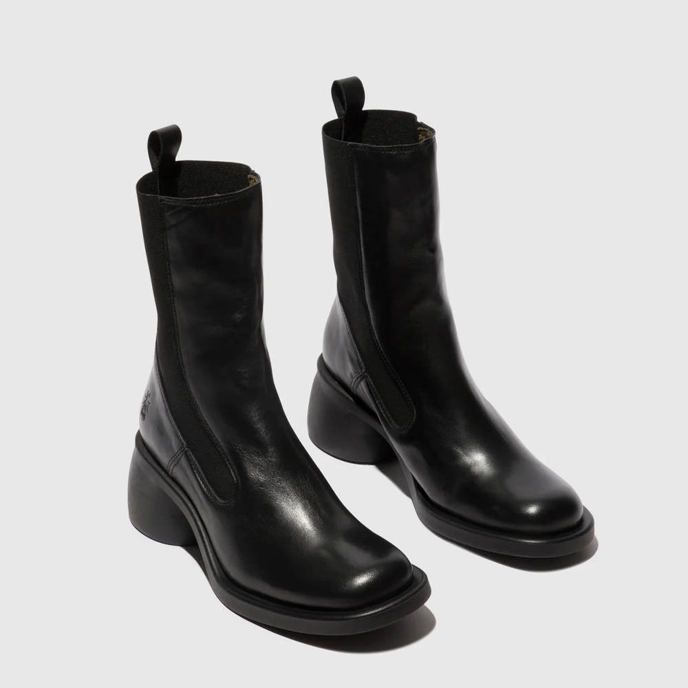 HOWI / BLACK