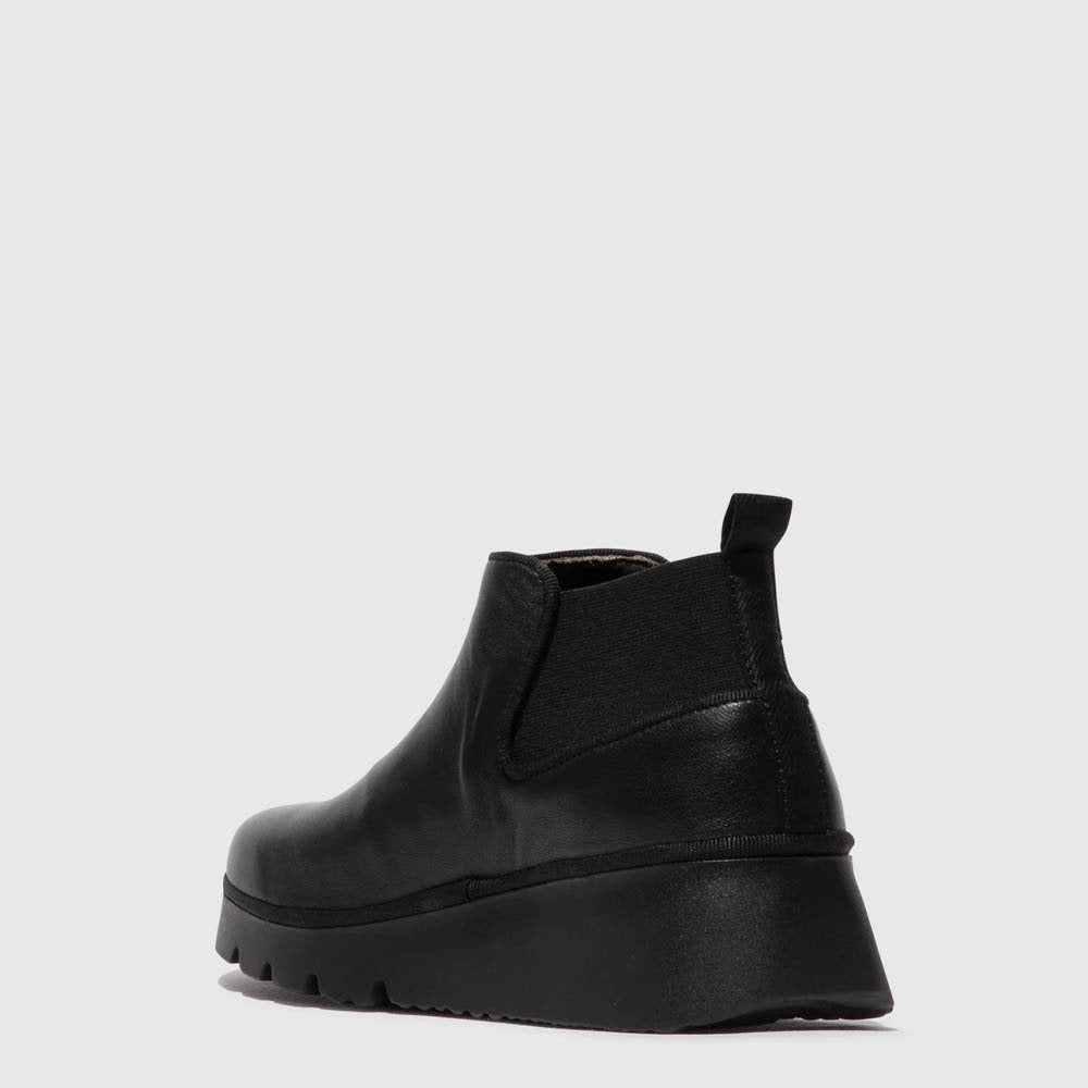 PADA / BLACK