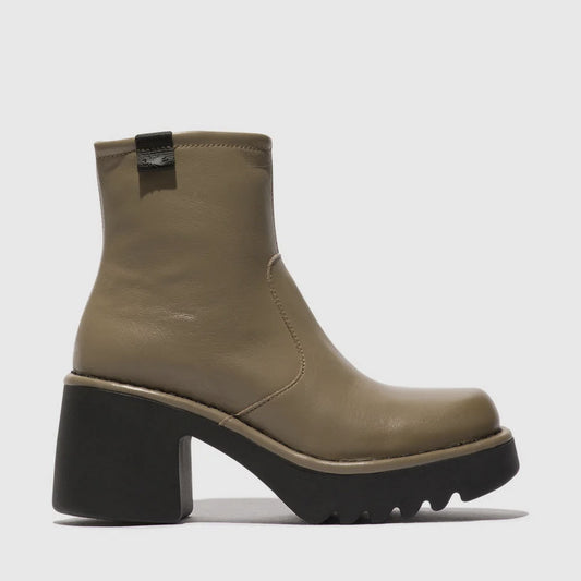 MOGE / TAUPE
