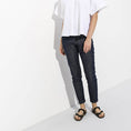 carregar imagem na visualização da galeria, GARDENIA-BIRKENSTOCK-0071791-MAYARIBF-R-BLACK-2
