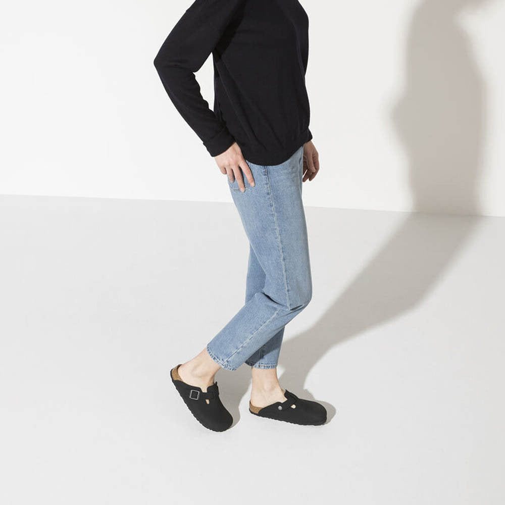 GARDENIA-BIRKENSTOCK-059463-BOSTON-NU-N-OILED-BLACK-1