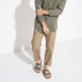 carregar imagem na visualização da galeria, GARDENIA-BIRKENSTOCK-1019377-ARIZONASFBLEOIN-FADEDKHAKI-2
