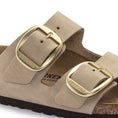 carregar imagem na visualização da galeria, GARDENIA-BIRKENSTOCK-1024064-ARIZONABIGBUCKLELENB-SANDCASTLE-7
