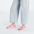 carregar imagem na visualização da galeria, GARDENIA-BIRKENSTOCK-1027355-ARIZONA-EVA-N-FODANTPINK-1
