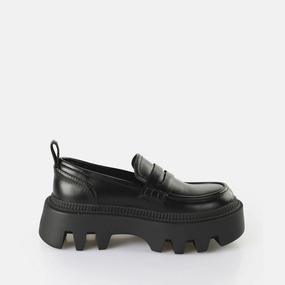 GARDENIA-BUFFALO-LONDON-1622355-FLORA-LOAFER-BLACK