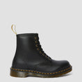 carregar imagem na visualização da galeria, GARDENIA-DR.-MARTENS-26914045001-1460VEGAN-BLACK-8
