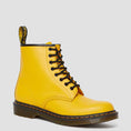 carregar imagem na visualização da galeria, GARDENIA-DR.MARTENS-24614700-1460_SMOOTH-YELLOW-7
