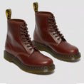 carregar imagem na visualização da galeria, GARDENIA-DR.MARTENS-26906201-1460-BROWN_BLACK-3
