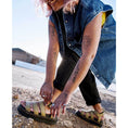 carregar imagem na visualização da galeria, GARDENIA-DR.MARTENS-30706358-BLAIRE-PALE-OLIVE-2
