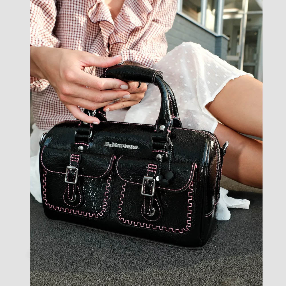 TOP HANDLE DISTRESSED PATENT LEATHER BAG / BLACK