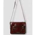carregar imagem na visualização da galeria, 11 INCH VEGAN MESSENGER BAG / CHERRY RED
