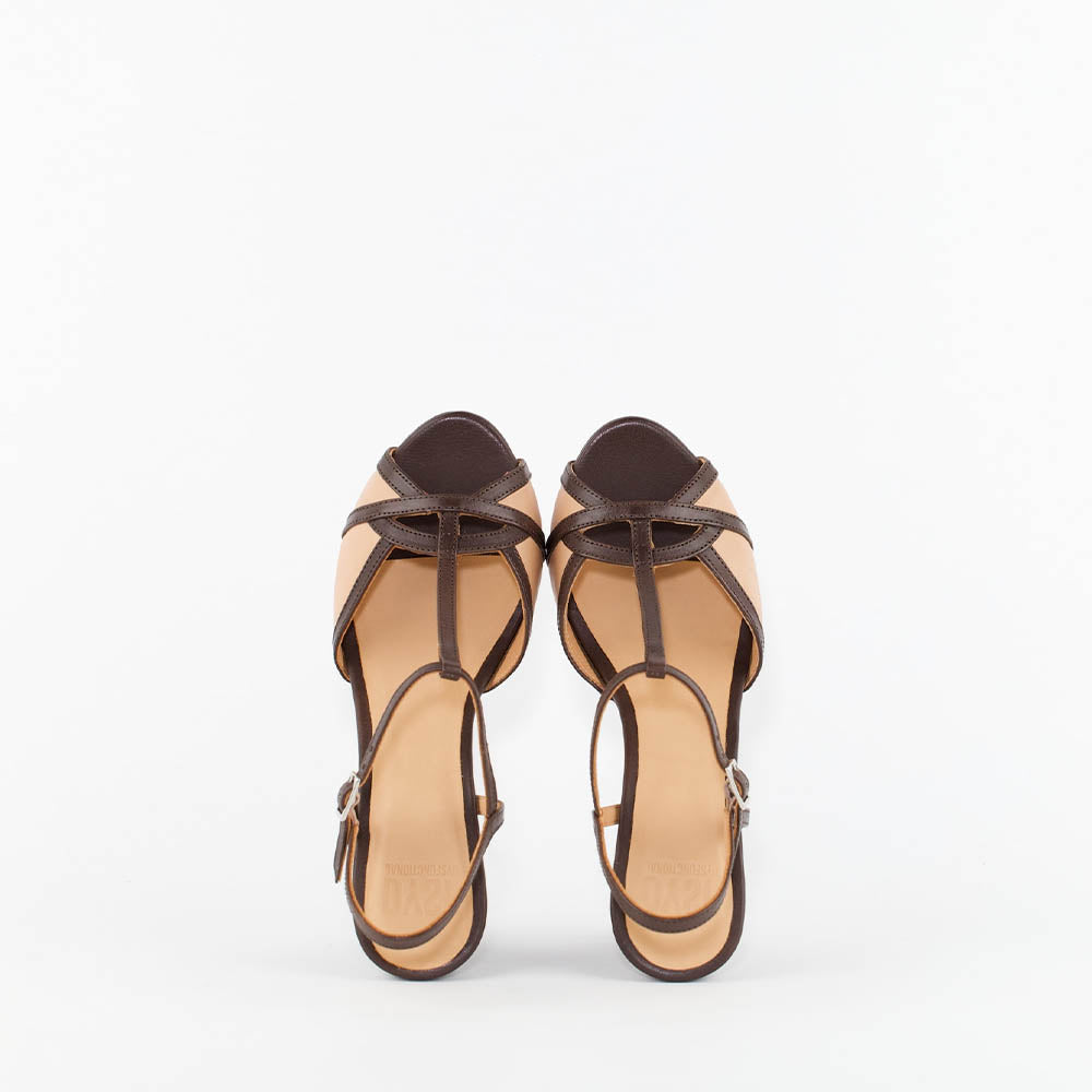 BOLLEK / BROWN+BEGE
