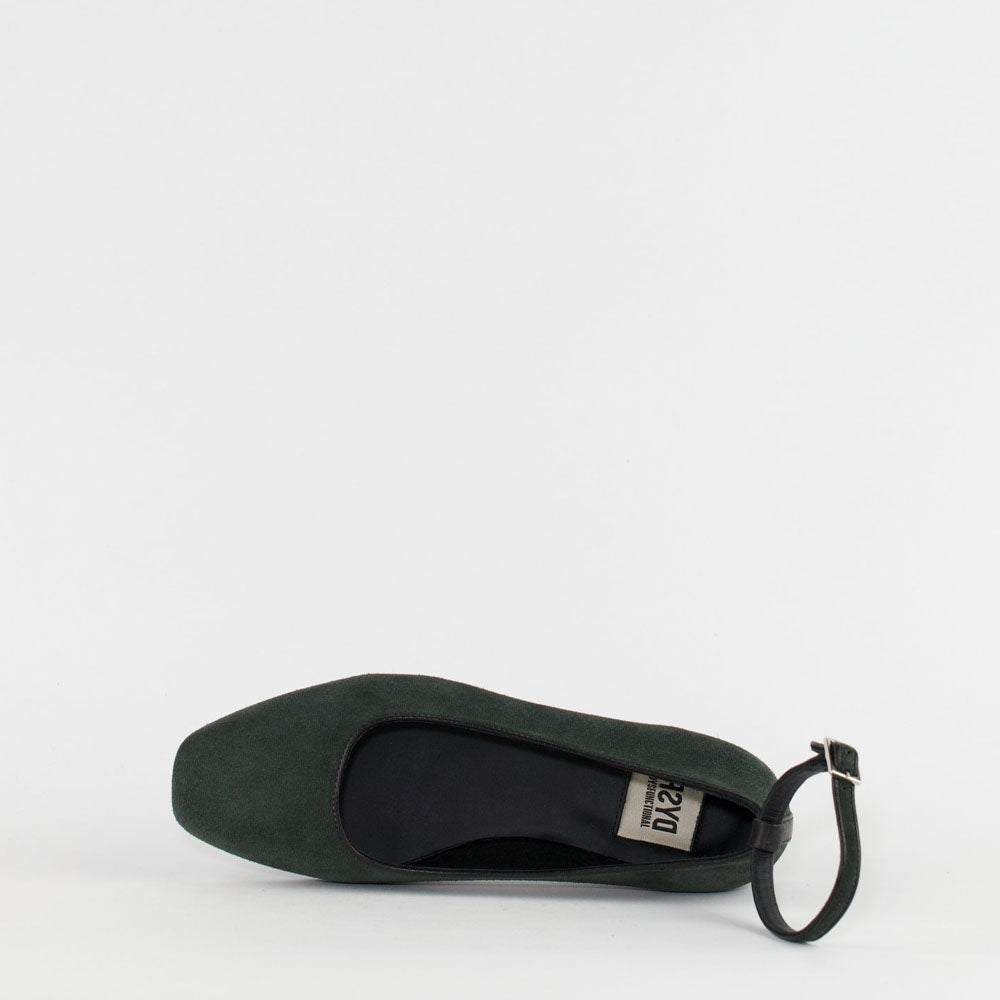 HANNES / CM GREEN
