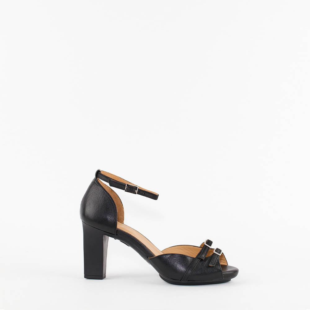 HENRIETTE / BLACK+BLACK