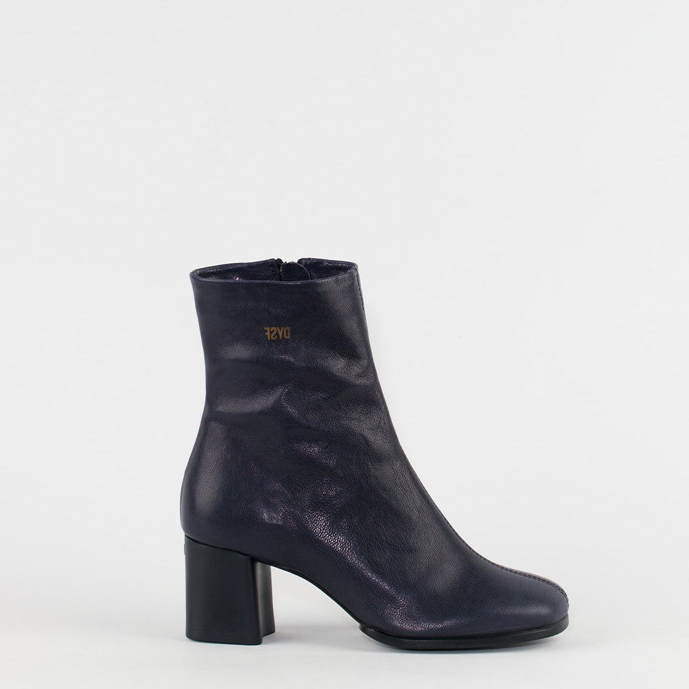 IORIE 1.0 / LOTUS BLUE NAVY 0437