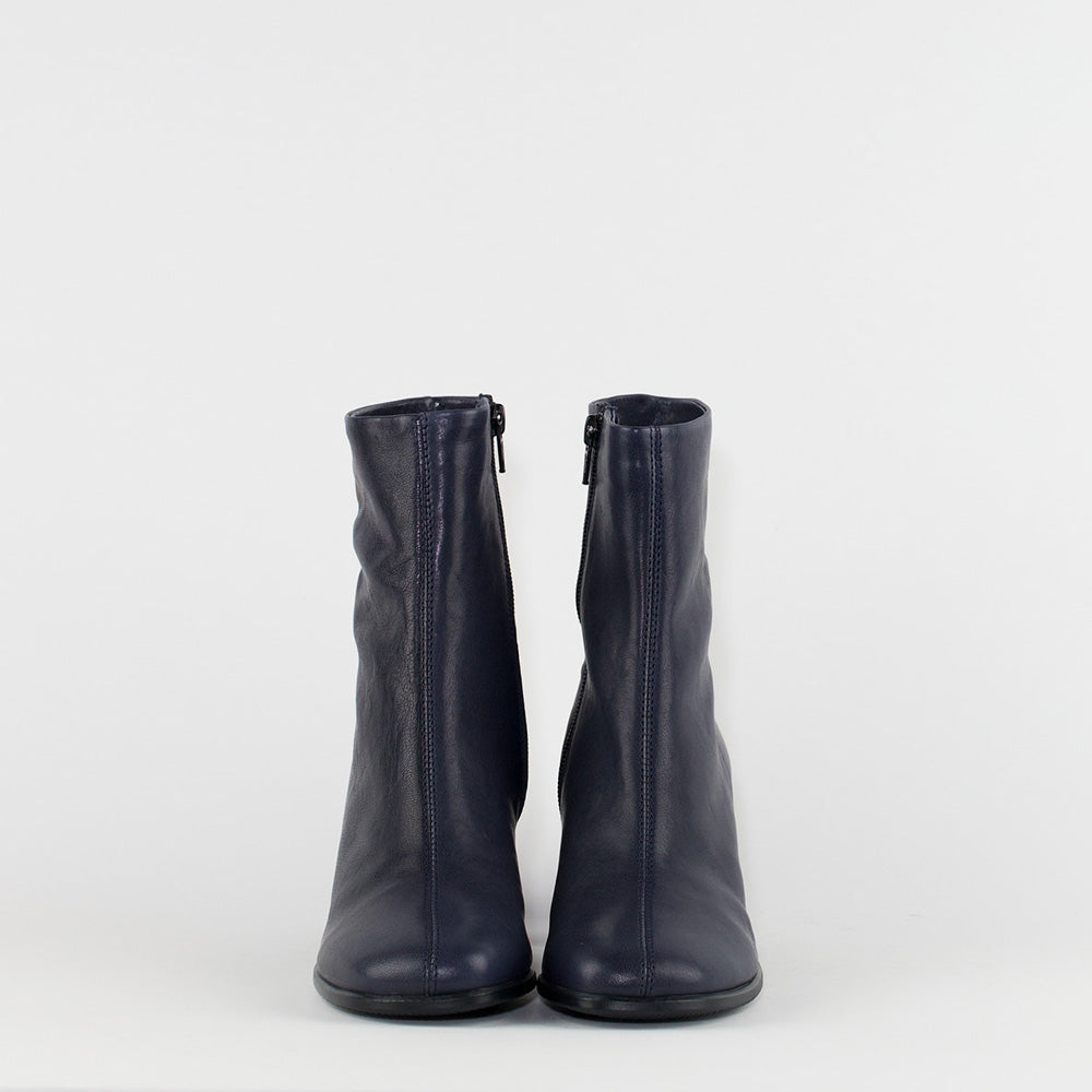 IORIE 1.0 / LOTUS BLUE NAVY 0437
