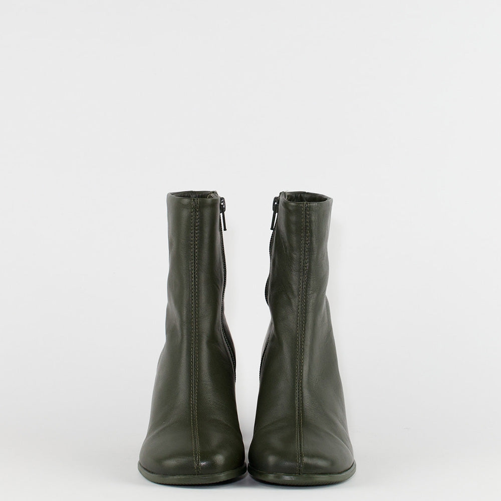 IORIE 1.0 / LOTUS GREEN 3721