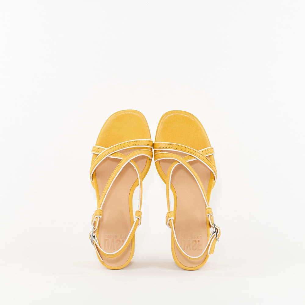 KUMA / YELLOW